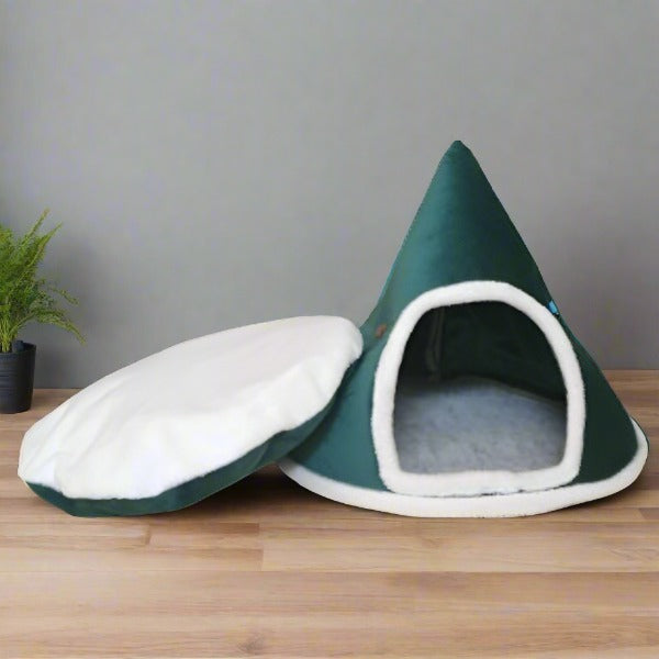 Deep Green - Christmas Themed Tree Pet Bed - 40 x 40cm