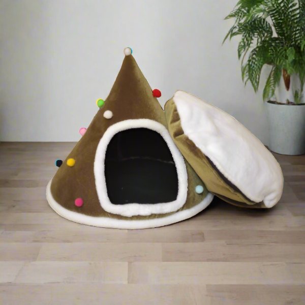 Olive Green - Christmas Themed Tree Dog/Cat Bed - 40 x 40cm